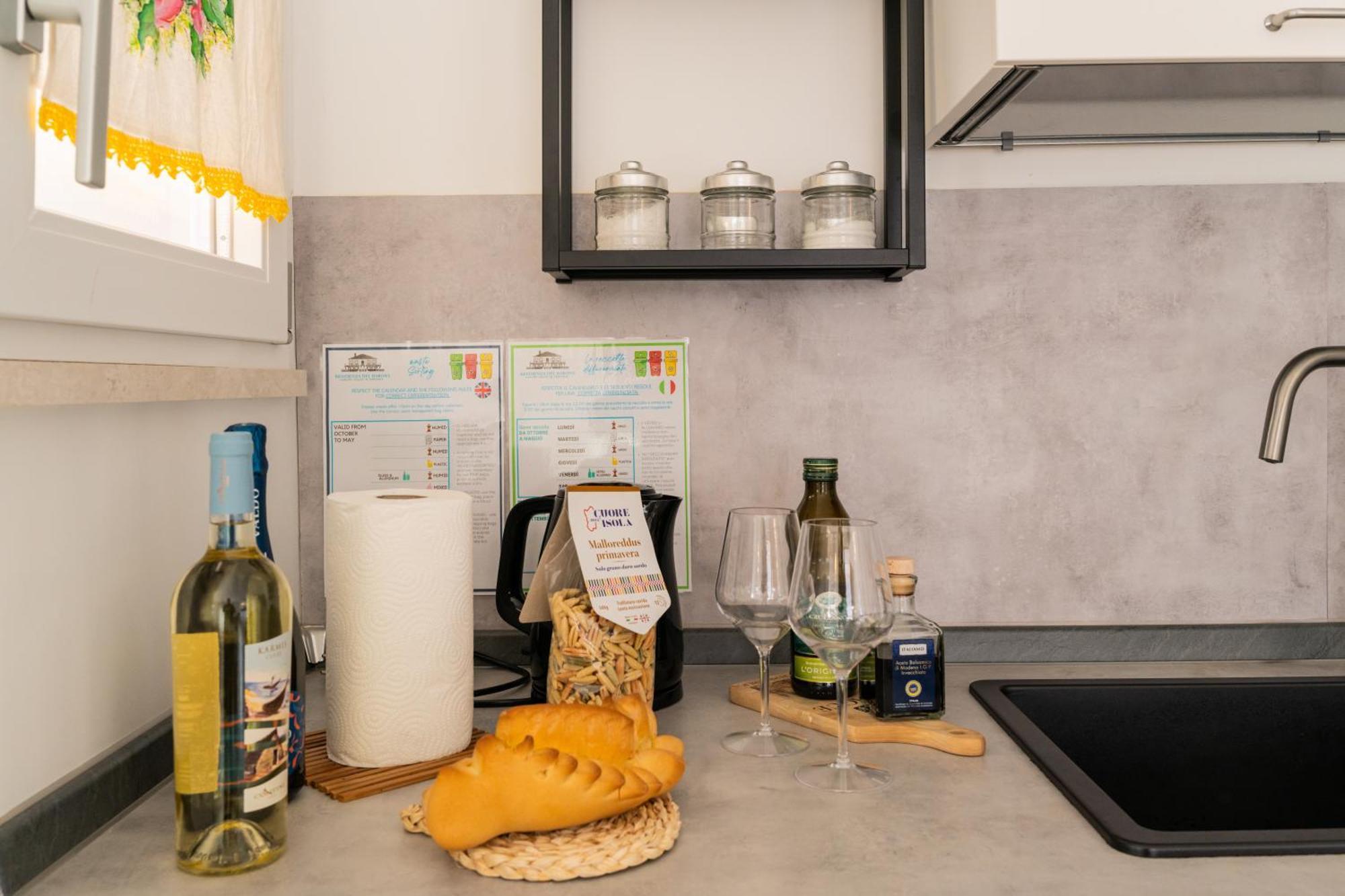 Residenza Del Barone Luxury House - Pula, Sardegna Appartement Buitenkant foto